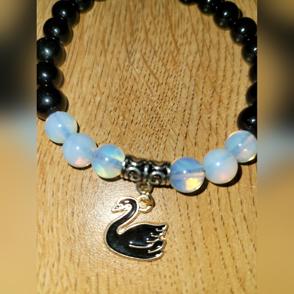 Real Crystal Bracelet - Picture 2 of 3